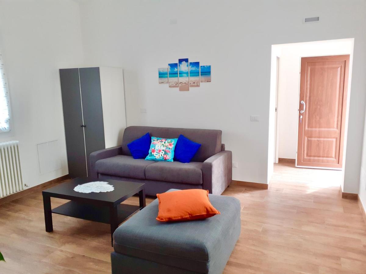 Casa Vacanze Con Vista Mare E Giardino - Amanecer 塞尼加利亚马尔佐卡 外观 照片
