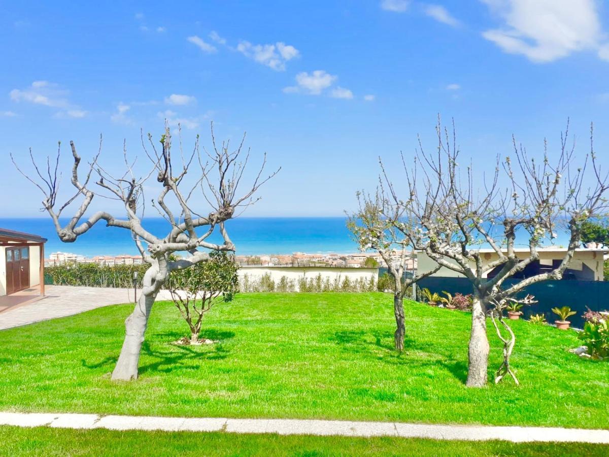 Casa Vacanze Con Vista Mare E Giardino - Amanecer 塞尼加利亚马尔佐卡 外观 照片